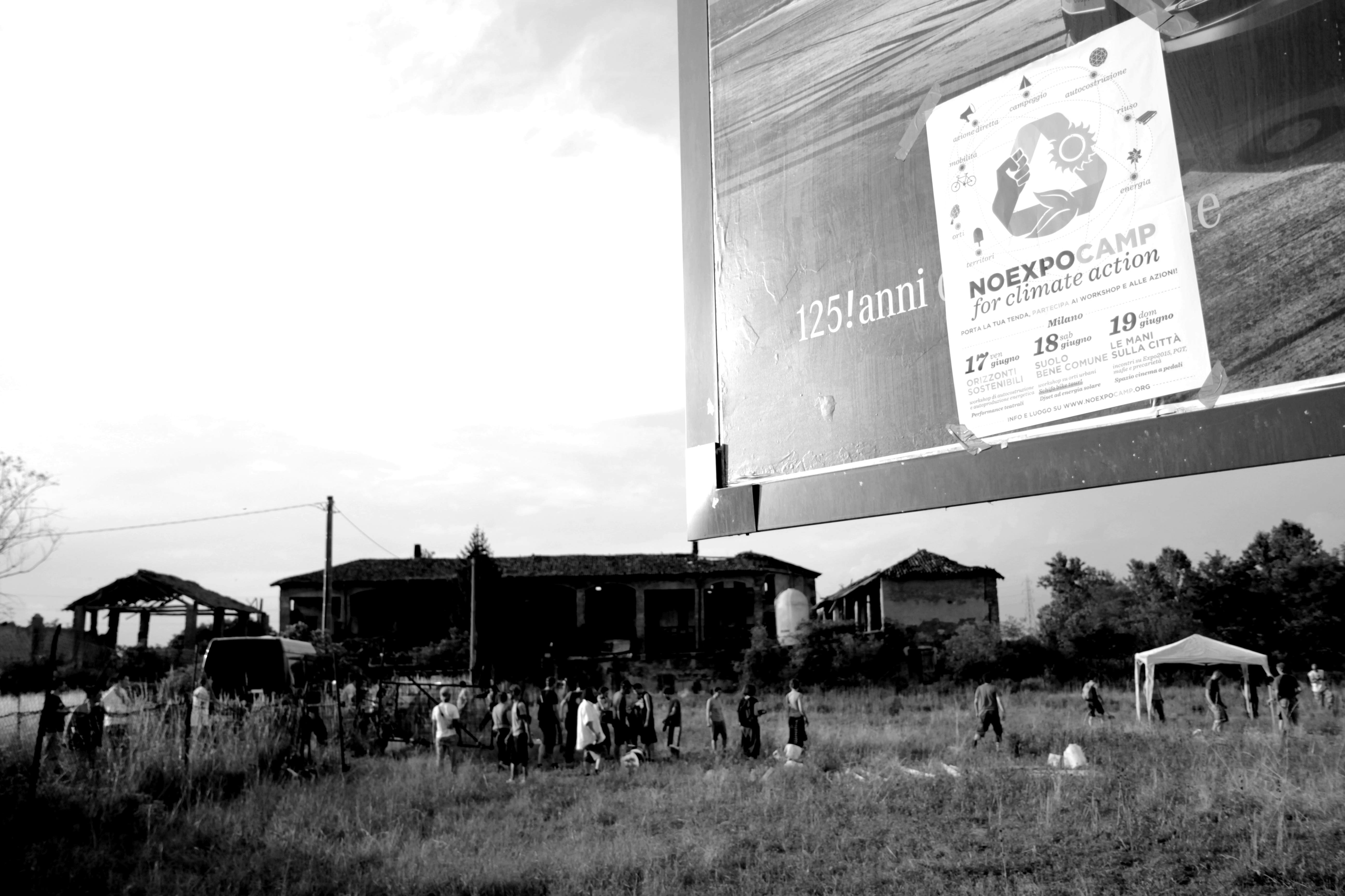 apparente deserto di periferia, ma popolato di magnifica gente NoExpoCamp giugno 2011